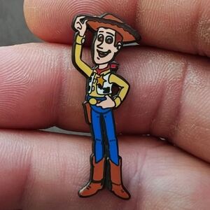 1999 Extremely Rare Retired and Hard To Find Disney Pixar Toy Story Woody Pin